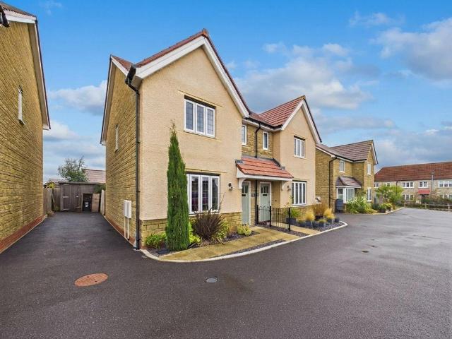 House for sale in Somerton