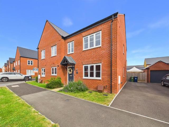 House for sale in Pamington, Gloucestershire