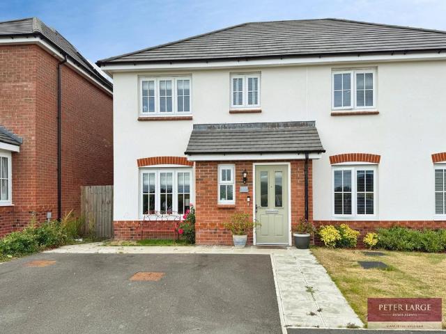 House for sale in St Asaph, Wales