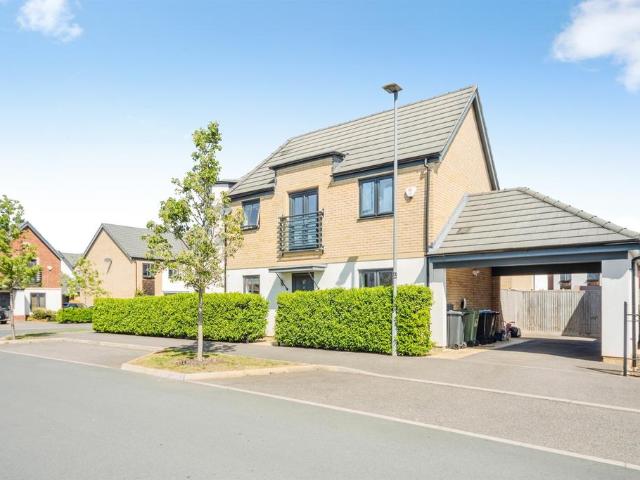 House for sale in Monkston Park, Milton Keynes