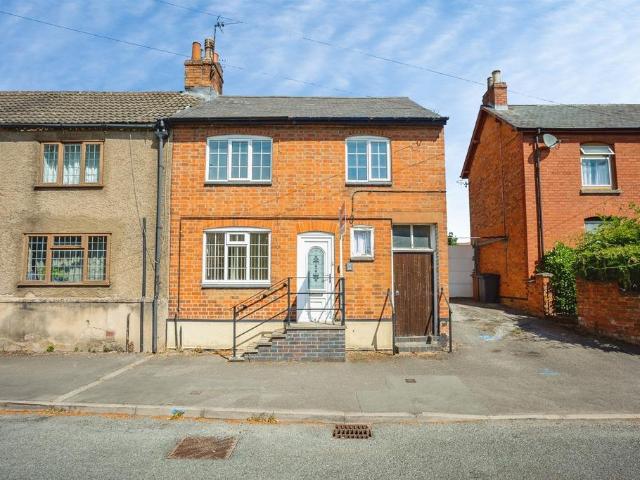 House for sale in Brentingby, Leicestershire