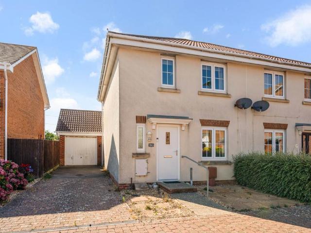 House for sale in Littlecote, West Sussex