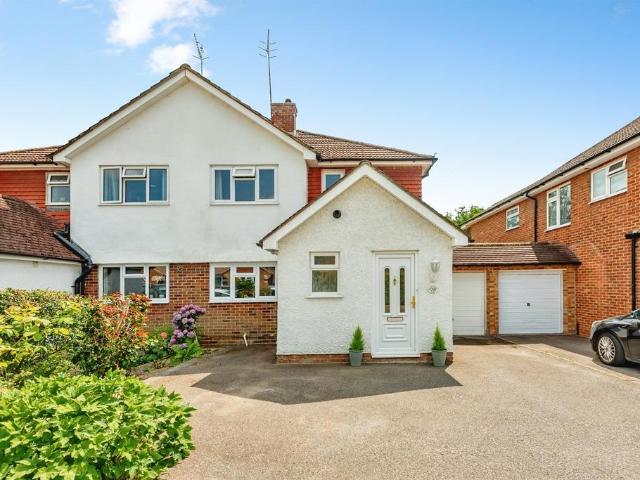 House for sale in Perryfields, West Sussex