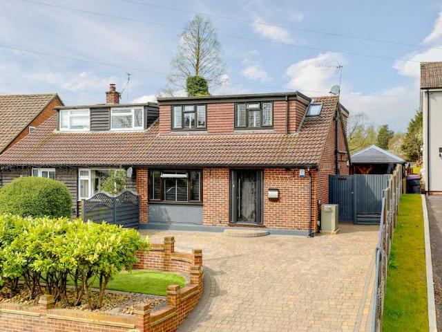 House for sale in Standon, Colliers End