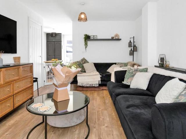 House for sale in Bolton Low Houses, Hampshire