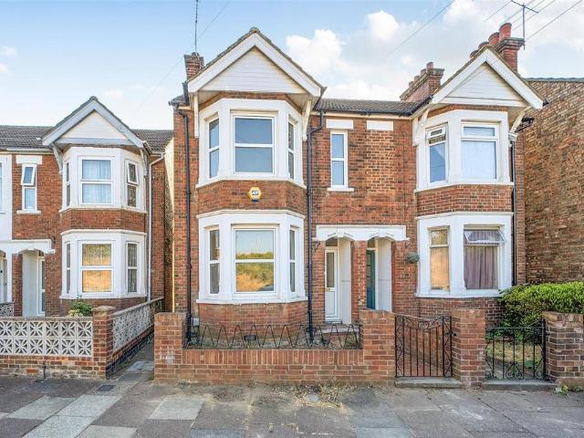 House for sale in Cauldwell, Bedford