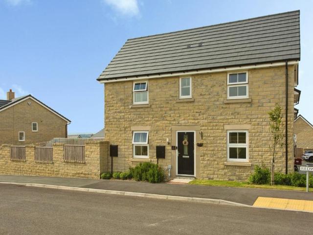 House for sale in Burnley, Lancashire