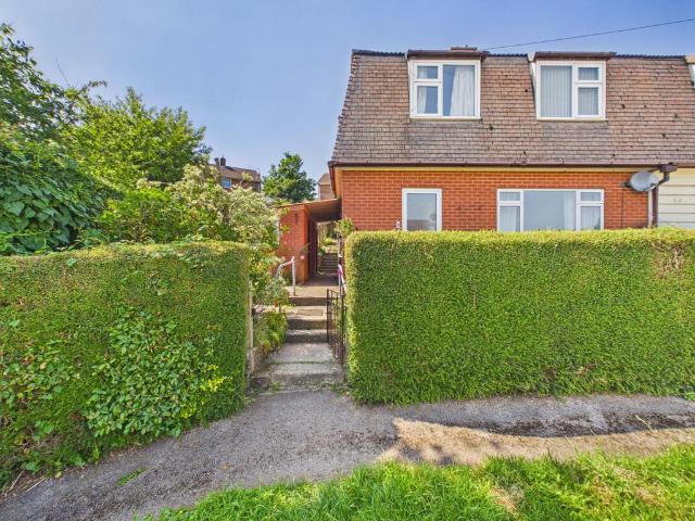 House for sale in Bromsberrow Heath, Gloucestershire
