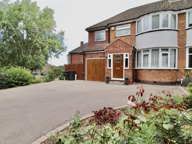 House for sale in Coleshill CP, Gun Hill