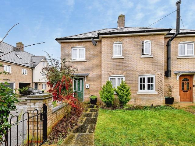 House for sale in Shefford, Bedfordshire