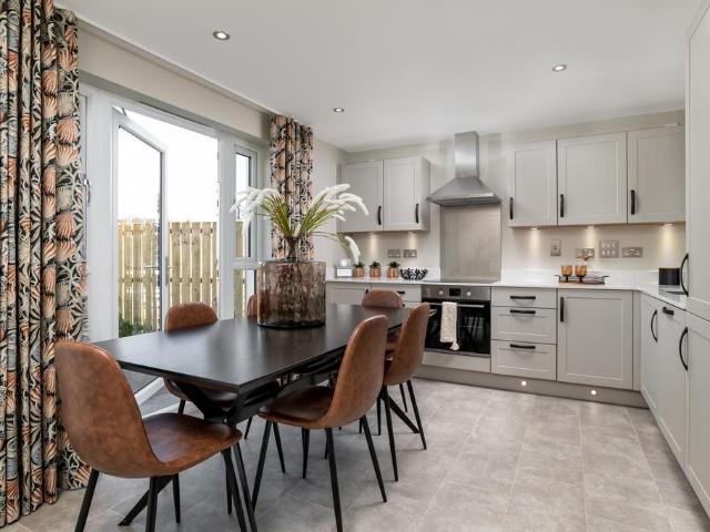 House for sale in Knightsridge, Scotland