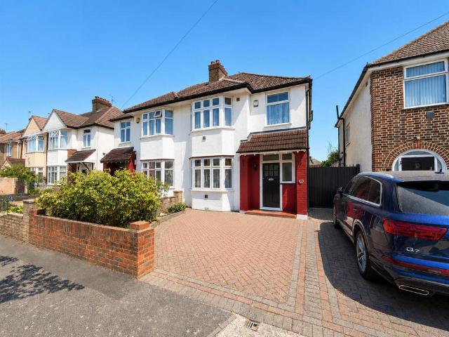 House for sale in London Borough of Hounslow, Heston