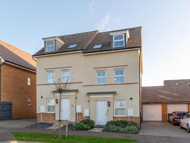 House for sale in Clipstone, Eggington