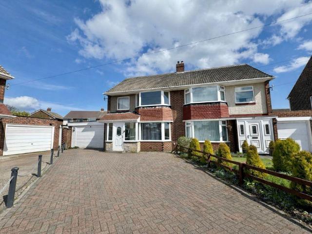 House for sale in New York, North Tyneside