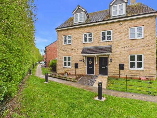 House for sale in Alderminster, Warwickshire