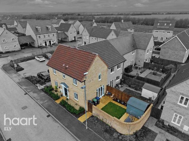 House for sale in Orchards Green, Barway