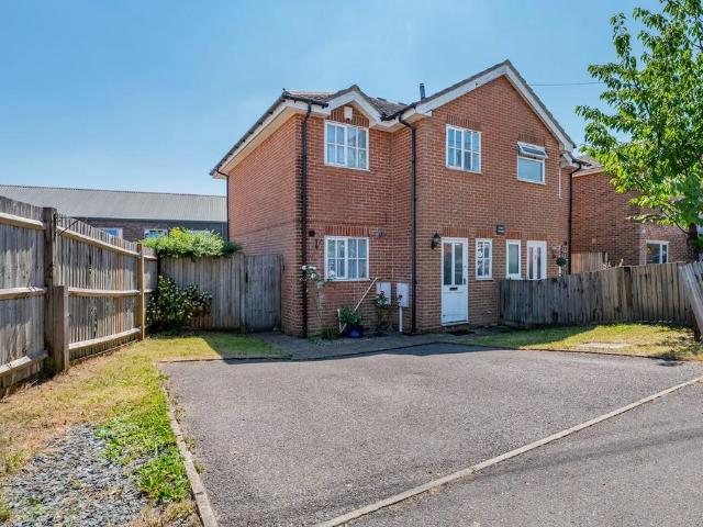 House for sale in Jarvis Brook, Cross In Hand
