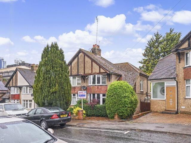 House for sale in The Image, Pouchen End