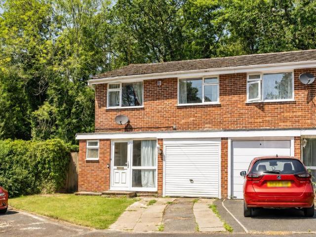 House for sale in Barton Stacey, Hampshire