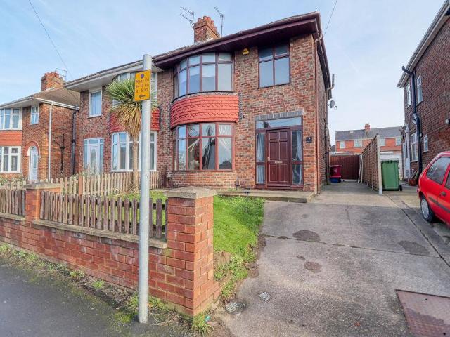 House for sale in Berkeley, Dragonby