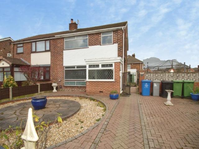 House for sale in Trafford Park, Greater Manchester