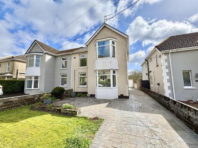 House for sale in Pontardawe, Pontardawe, Clydach