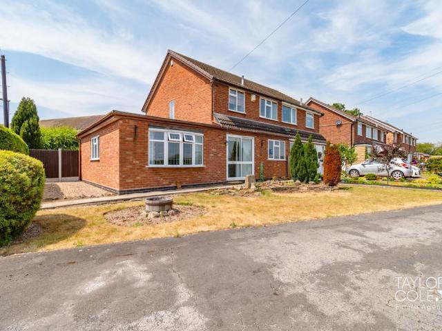 House for sale in Gun Hill, Warwickshire