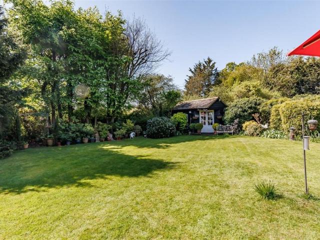 House for sale in Coopersale Street, Epping