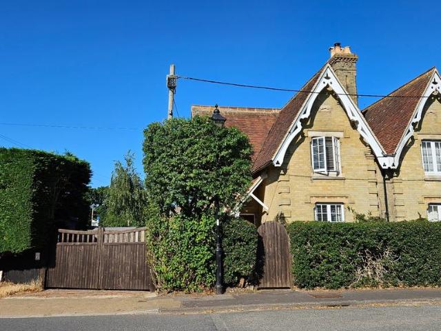 House for sale in Fawley, Ashurst Bridge