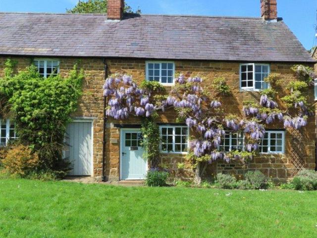 House for sale in Alderminster, Warwickshire