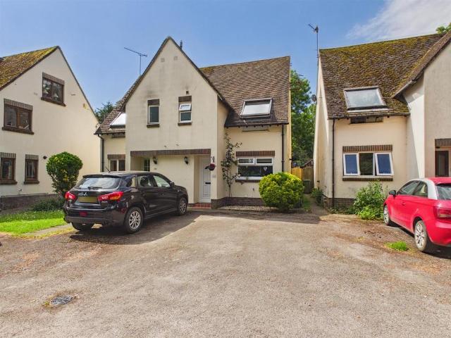 House for sale in Quarrendon, Buckinghamshire
