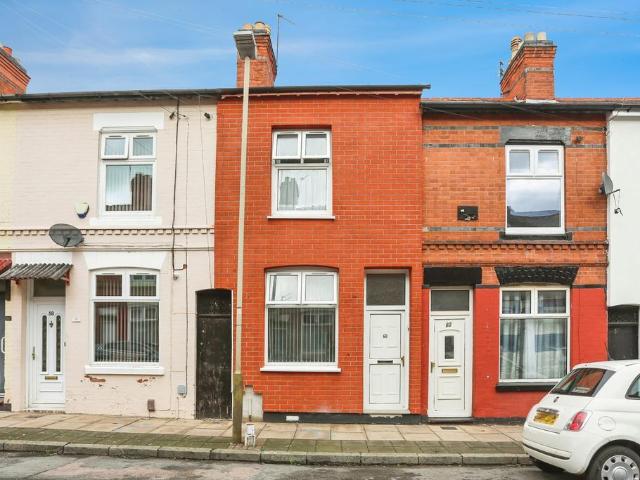 House for sale in Spinney Hills, Old Wharf