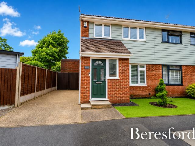 House for sale in Chipping Hill, Essex