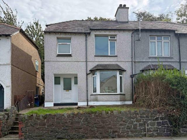 House for sale in Glanadda, Bangor