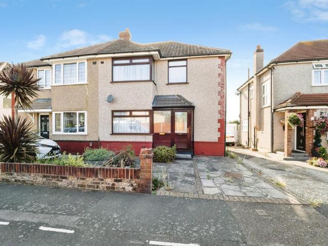 House for sale in London Borough of Havering, Greater London