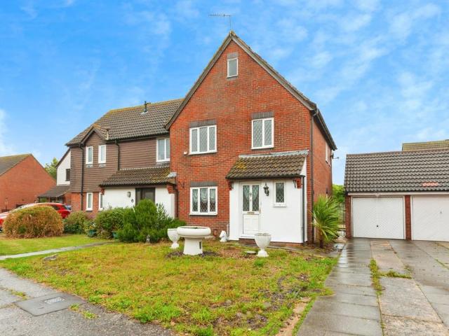 House for sale in Dale Hill, Essex