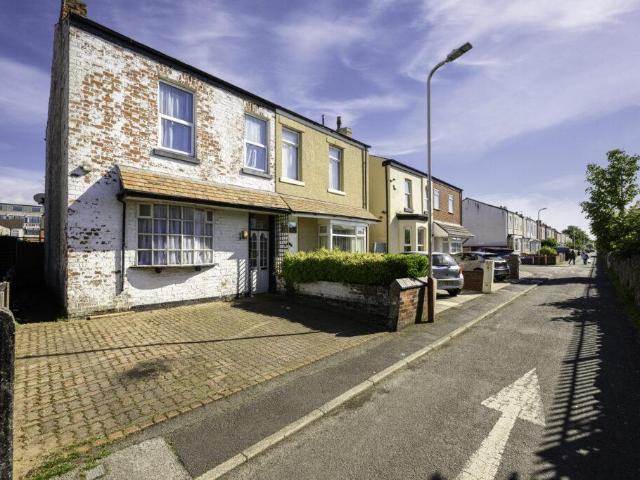 House for sale in Southport, Sefton