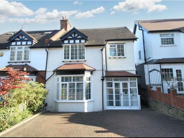 House for sale in Buckhurst Hill, Essex