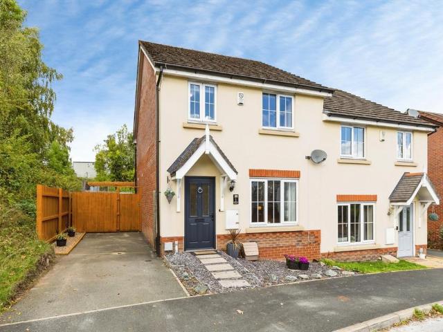 House for sale in Summerhill, Gwersyllt
