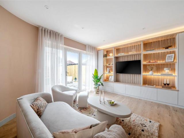 House for sale in London Borough of Hounslow, Spring Grove