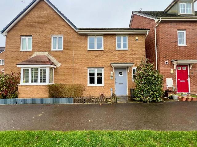 House for sale in Brynmenyn, Wales
