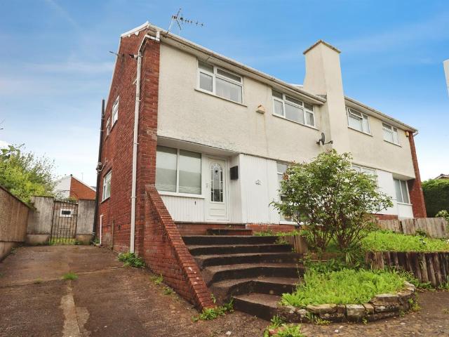 House for sale in Tonyrefail, Coedely