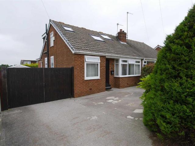House for sale in Scott Green, Leeds