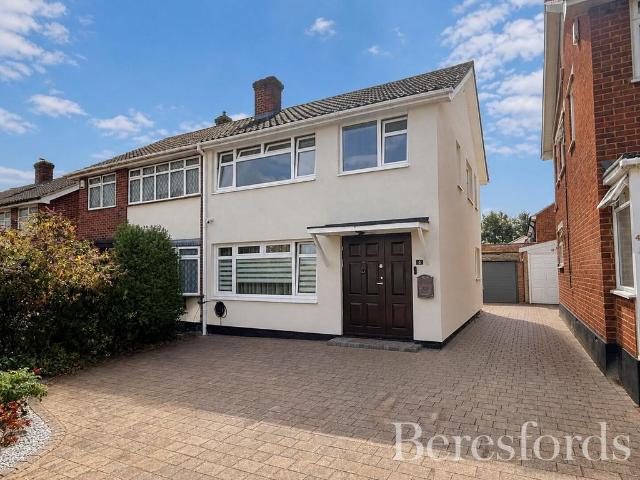 House for sale in Emerson Park, Greater London