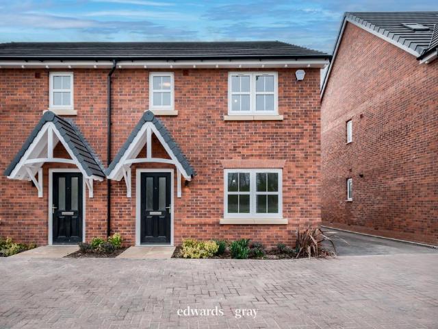 House for sale in Green Close, Warwickshire
