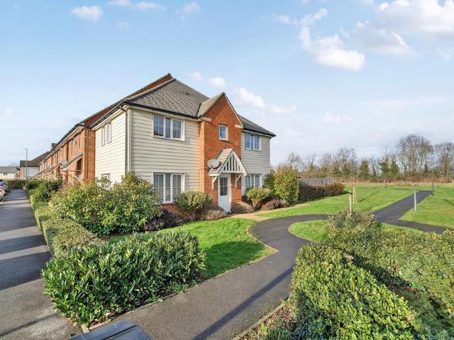 House for sale in Stone, Monks Orchard