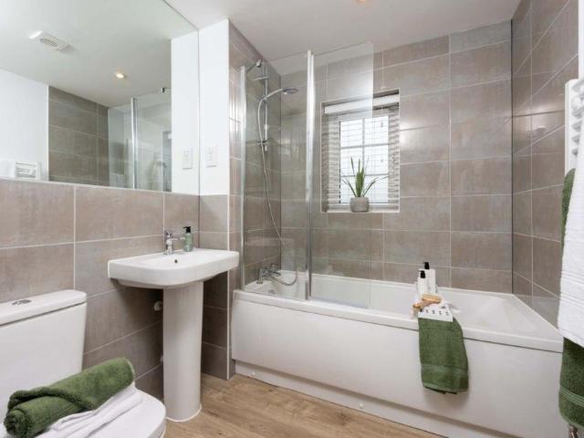 House for sale in Curbridge, Hampshire
