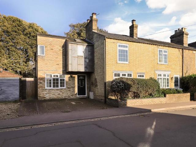 House for sale in Arrington, Cambridgeshire