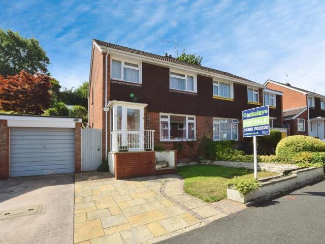 House for sale in Foxhayes, Exeter
