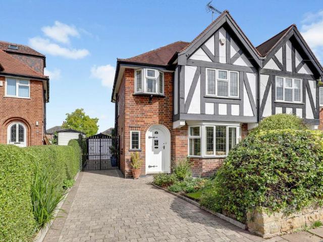 House for sale in Attenborough, East Midlands